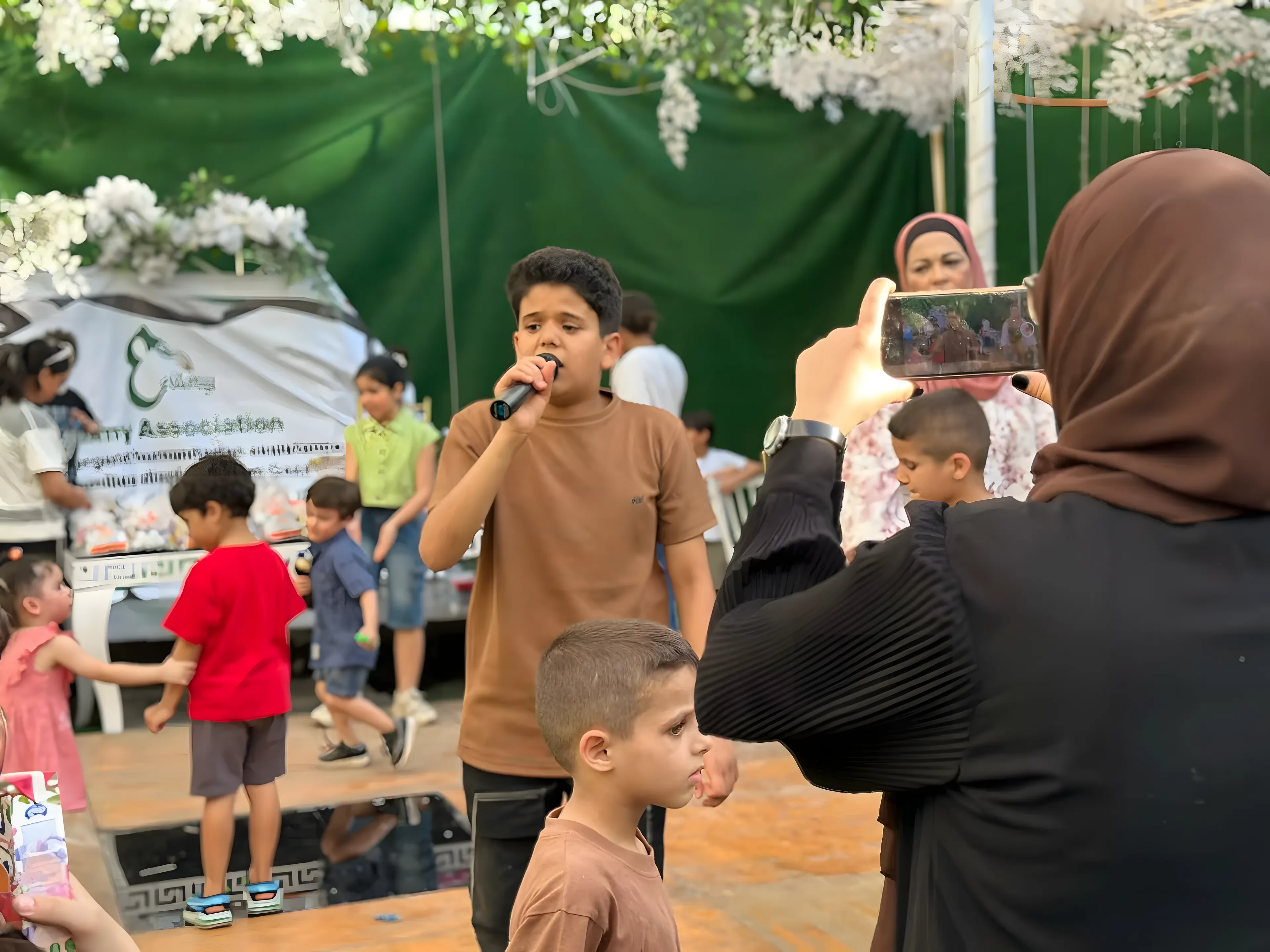 Moment d’activité collective avec des familles gazaouies réfugiées en Égypte.
