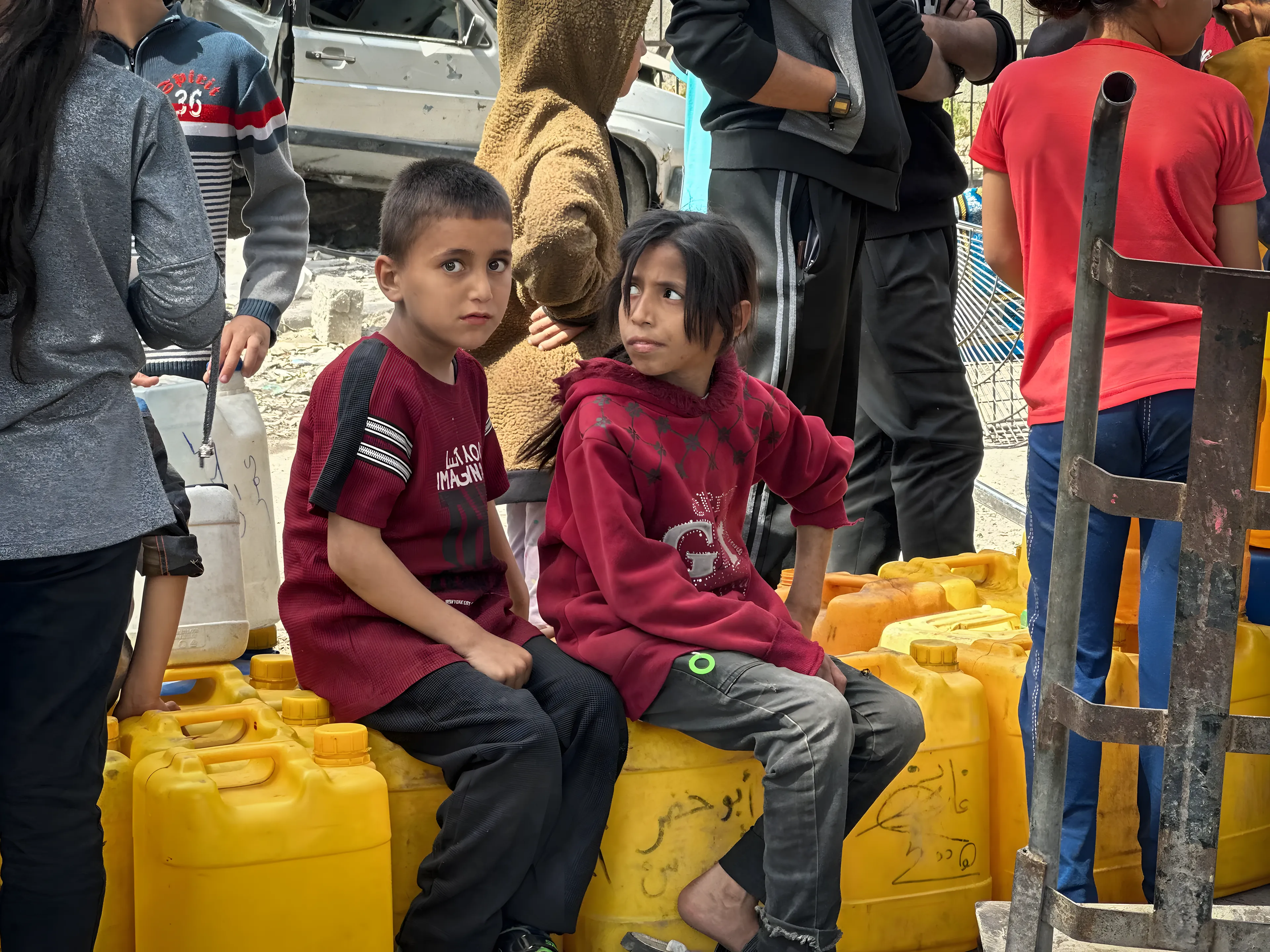 Accès à l’eau potable pour les familles.